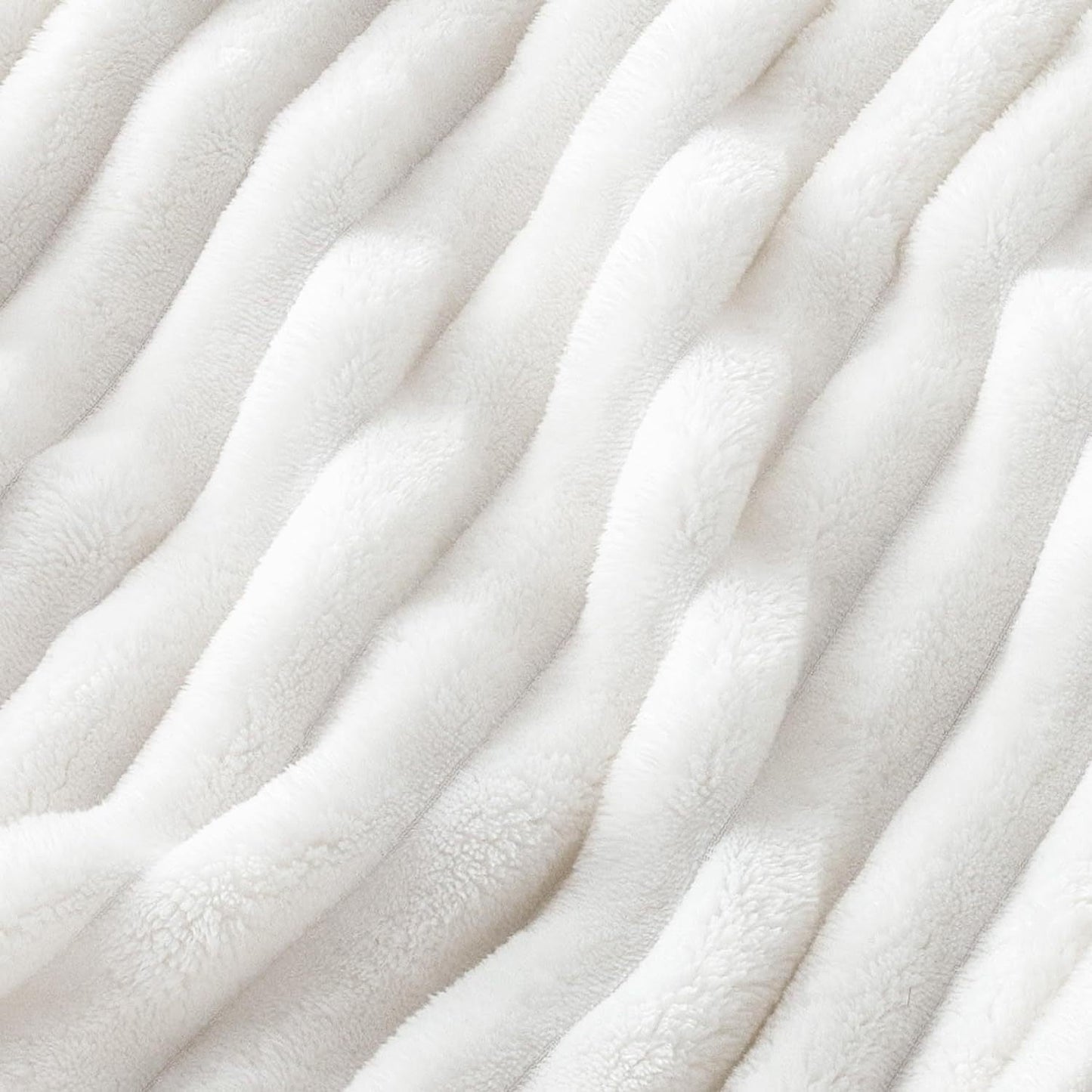 Bedding Blanket Large Plush Soft Blanket    Home Decor Supply | Online Retail | ShoreShopper.com