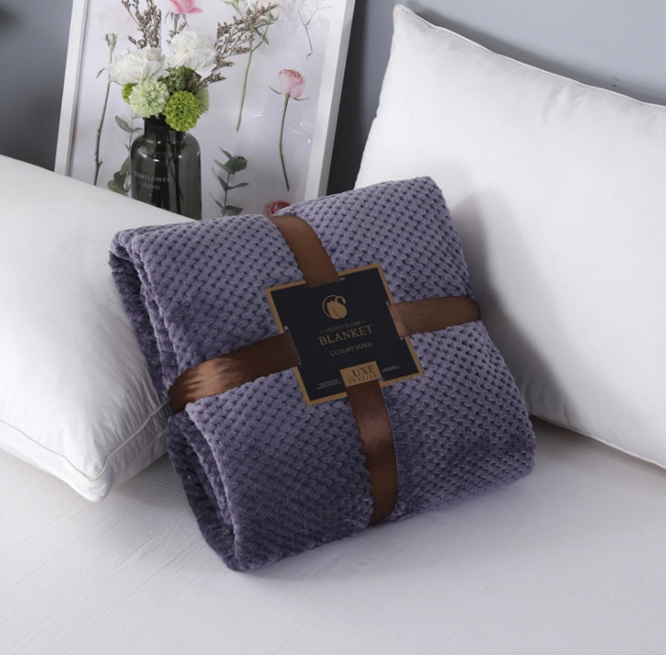 Beibeirong mesh pineapple sofa leisure blanket    Home Decor Supply | Online Retail | ShoreShopper.com