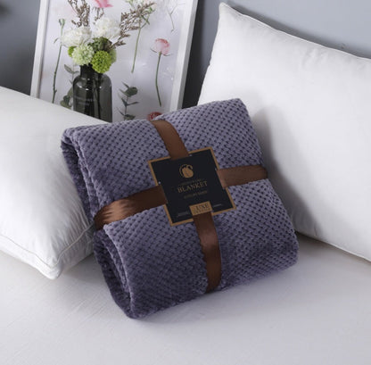 Beibeirong mesh pineapple sofa leisure blanket    Home Decor Supply | Online Retail | ShoreShopper.com