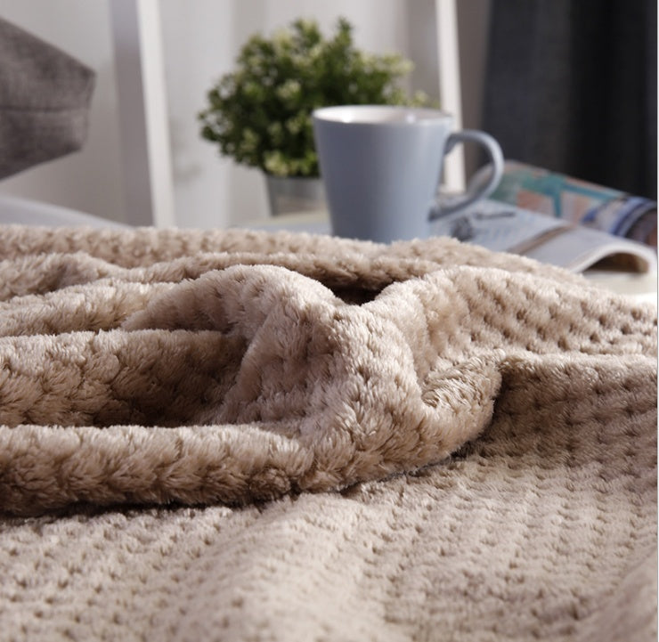 Beibeirong mesh pineapple sofa leisure blanket    Home Decor Supply | Online Retail | ShoreShopper.com