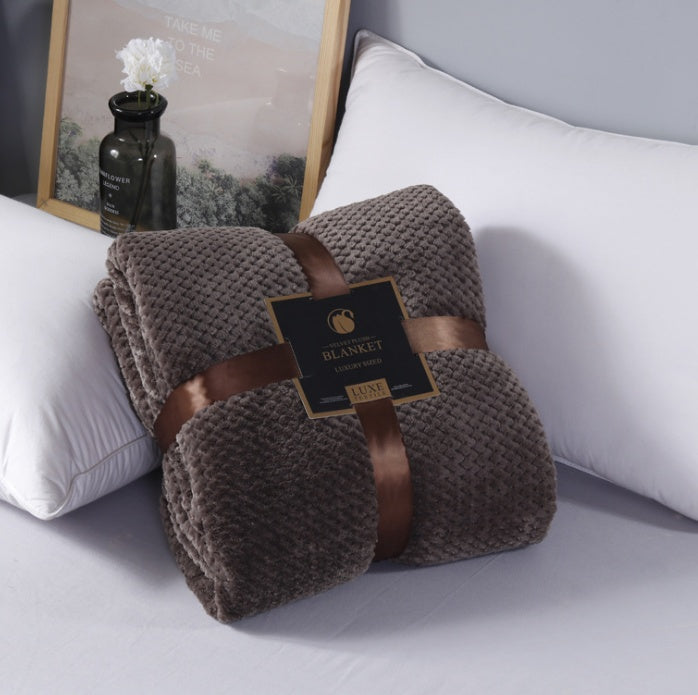 Beibeirong mesh pineapple sofa leisure blanket    Home Decor Supply | Online Retail | ShoreShopper.com