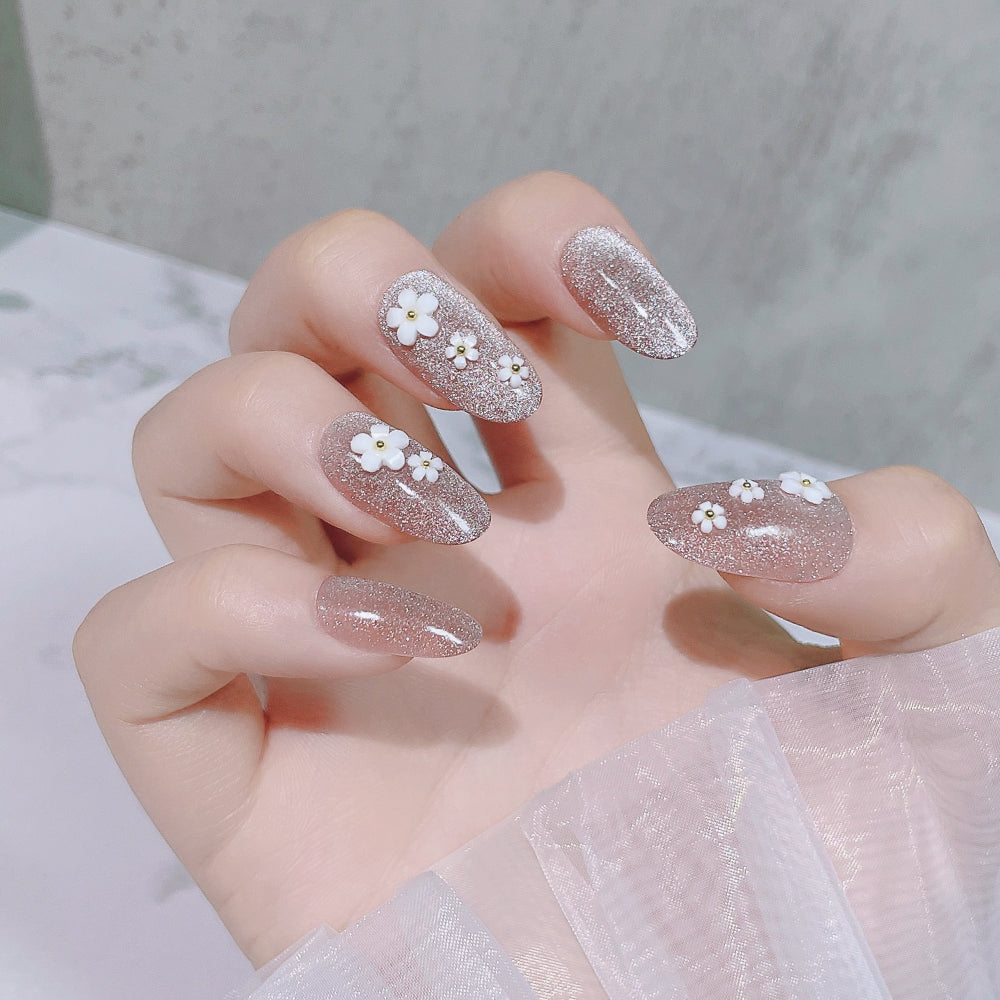 Fake Nail Patches Hand Wearing Art    Home Decor Supply | Online Retail | ShoreShopper.com