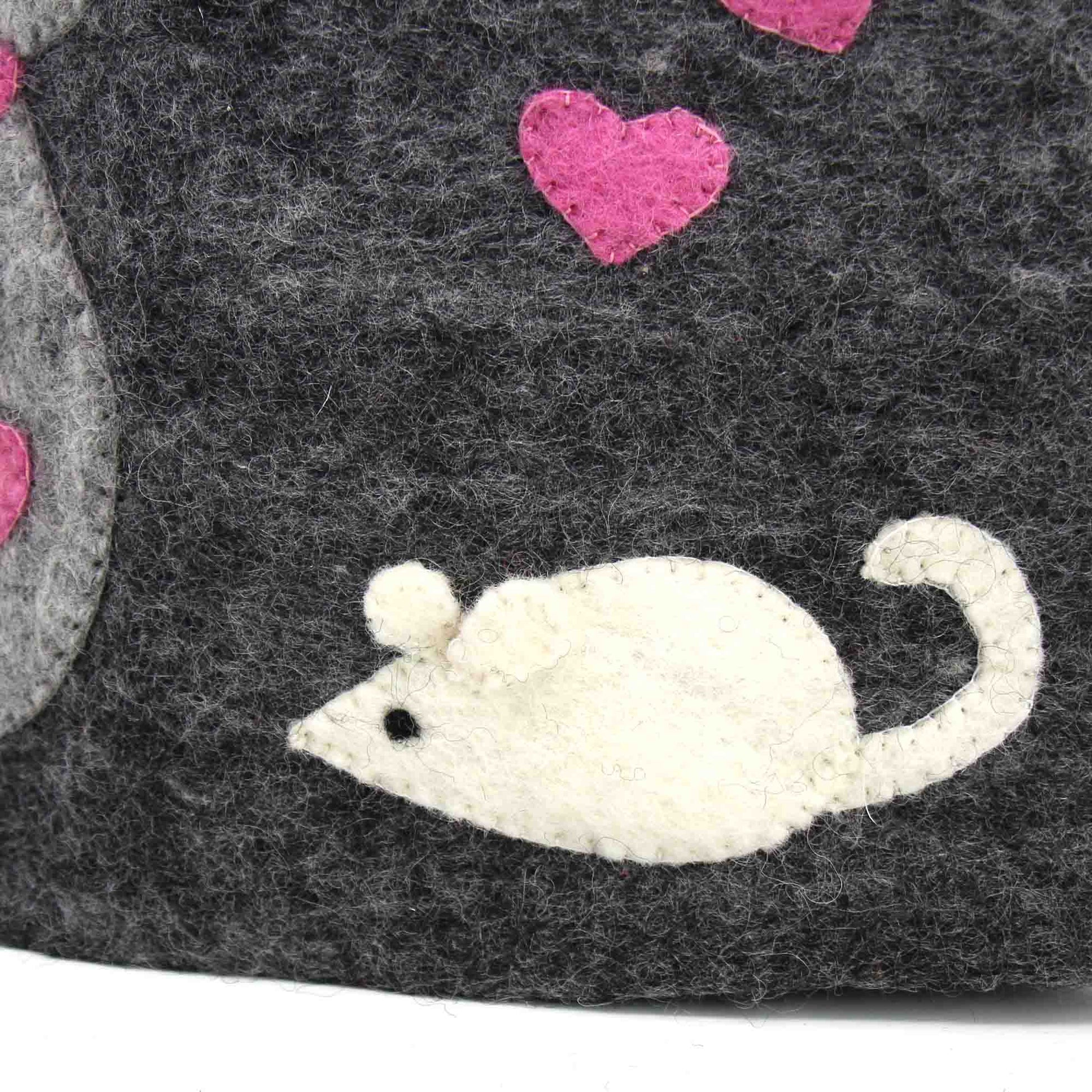 Hand Crafted Felt: Cat Tea Cozy    Home Decor Supply | Online Retail | ShoreShopper.com