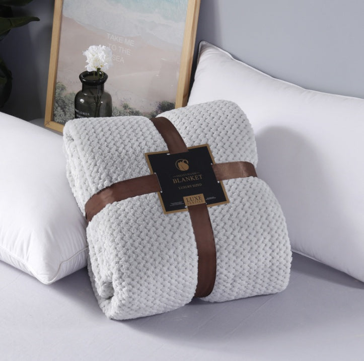 Beibeirong mesh pineapple sofa leisure blanket    Home Decor Supply | Online Retail | ShoreShopper.com