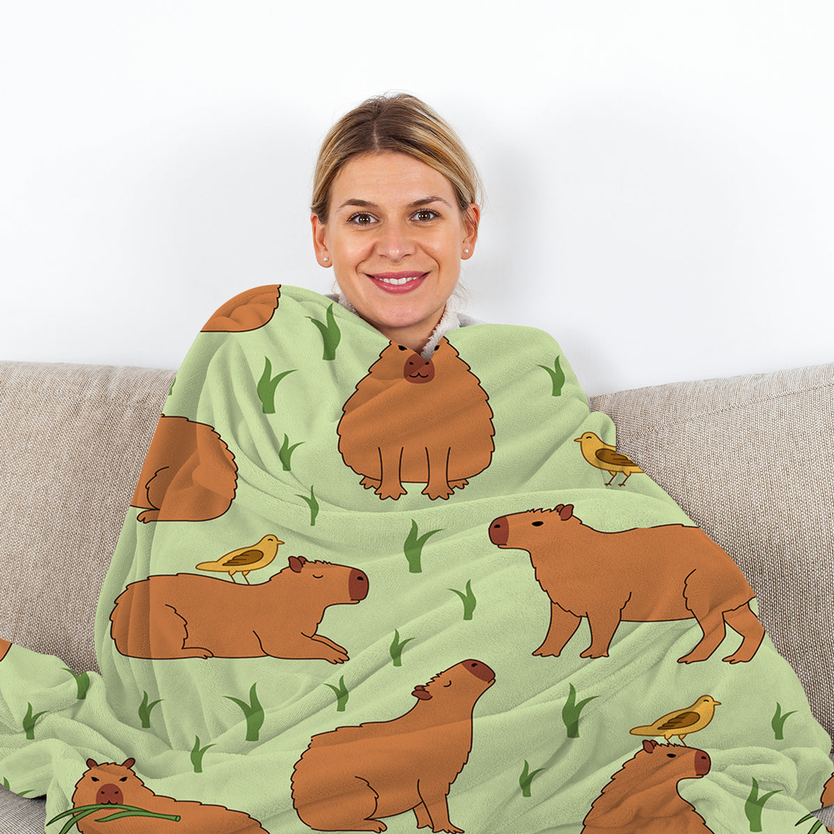 1 Pce Of Flannel Bird And Capybara Combined Pattern Soft And Fluffy Multifunctional Outdoor Beach Camping Living Room Sofa Office Nap Printed Blanket    Home Decor Supply | Online Retail | ShoreShopper.com