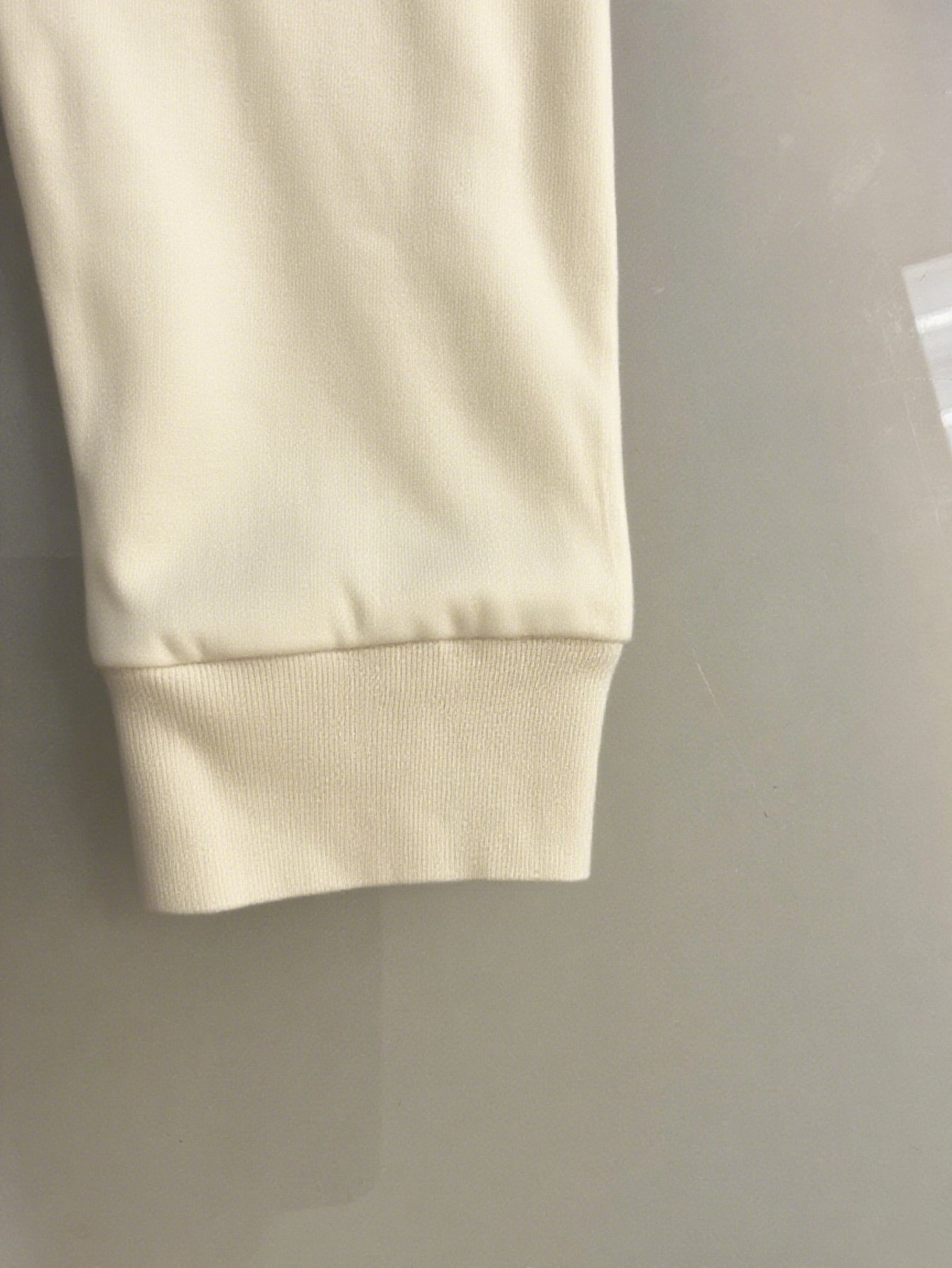 One Piece Long Sleeve T-Shirt | Simple Letter Theme Print, American Street Fashion, Crew Neck, Loose Fit, Slight Stretch Fabric, Color Random, All-Season    Home Decor Supply | Online Retail | ShoreShopper.com