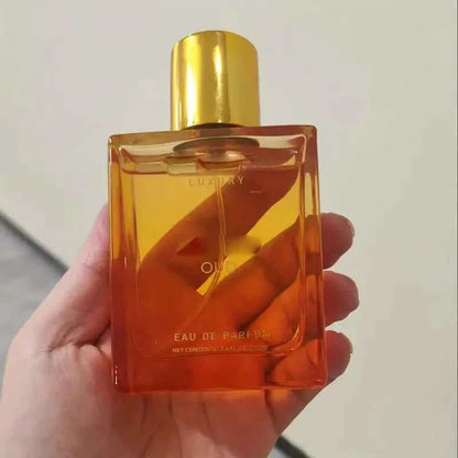 BellaVita luxury honey perfume (3.4 fluid ounces) is the first choice for holiday gifts. The most popular perfume is light and durable