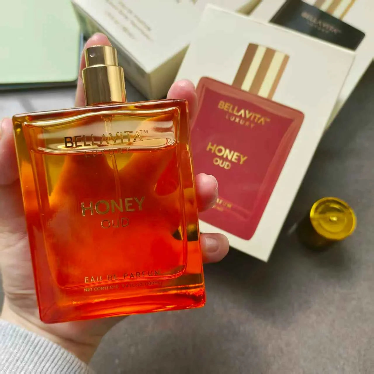 BellaVita luxury honey perfume (3.4 fluid ounces) is the first choice for holiday gifts. The most popular perfume is light and durable