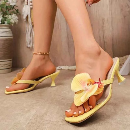 2025 New Women's Slippers Casual Fashionable High Quality Shoes for Women Shallow Women Sandals Elegant Flowers Design Slippers