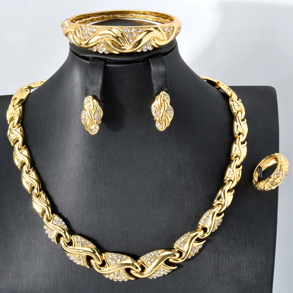 Dubai 18K Gold Plated Jewelry Set Women Luxurious Necklace Earrings Bracelet Ring 4pcs Bride Wedding Party Jewelry Set Gift    Home Decor Supply | Online Retail | ShoreShopper.com