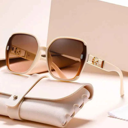 Fashion Square Frame Sunglasses Anti-UV Travel Accessories Popular Sunglasses Beach Eye Protection Shades Glasses Summer Decor
