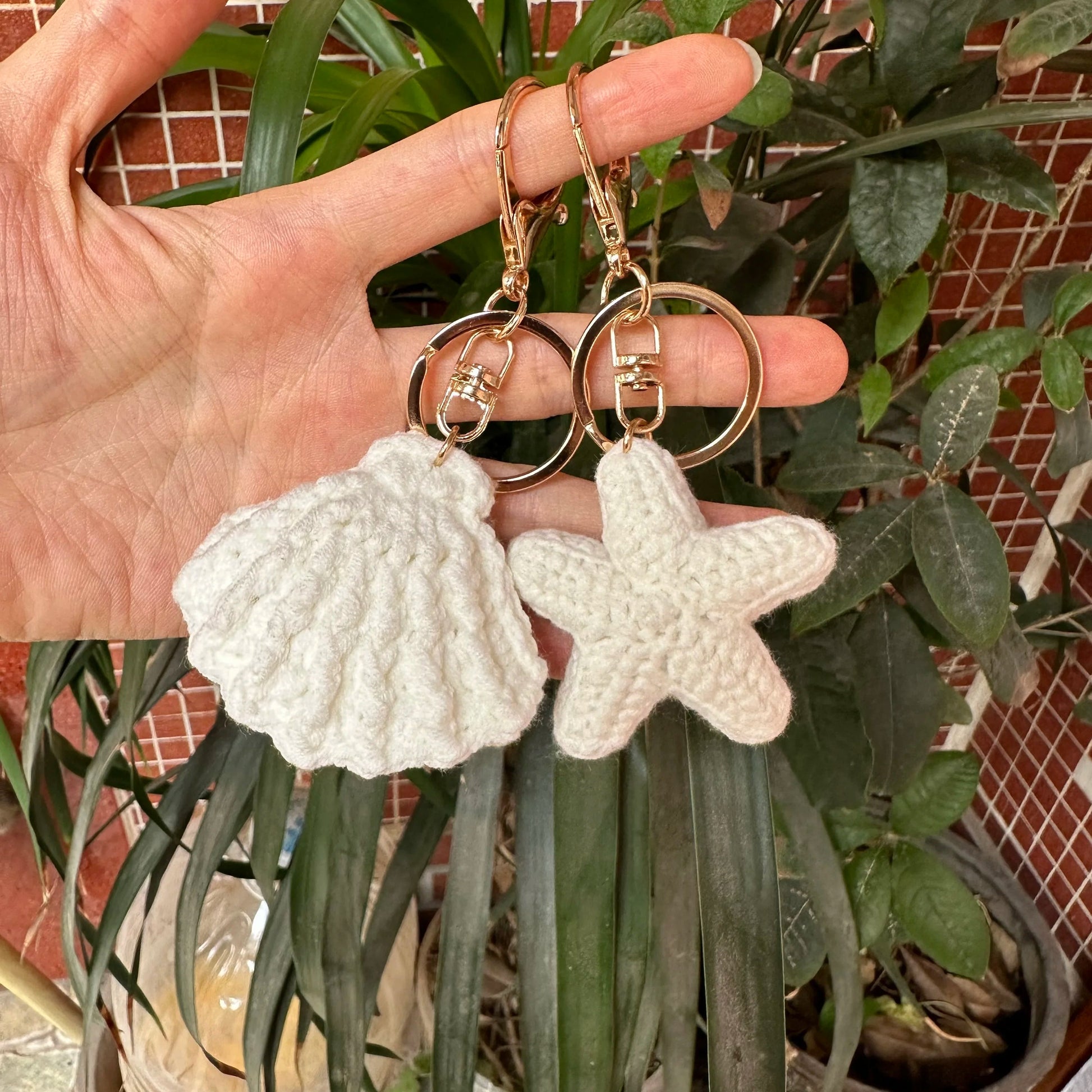 Finished Handmade Crochet Summer Beach Shells Starfish Accessories For Gift Decor,Knitted Wool Mini SeaShell Keyrings    Your Coastal Marketplace | Shoreshopper.com