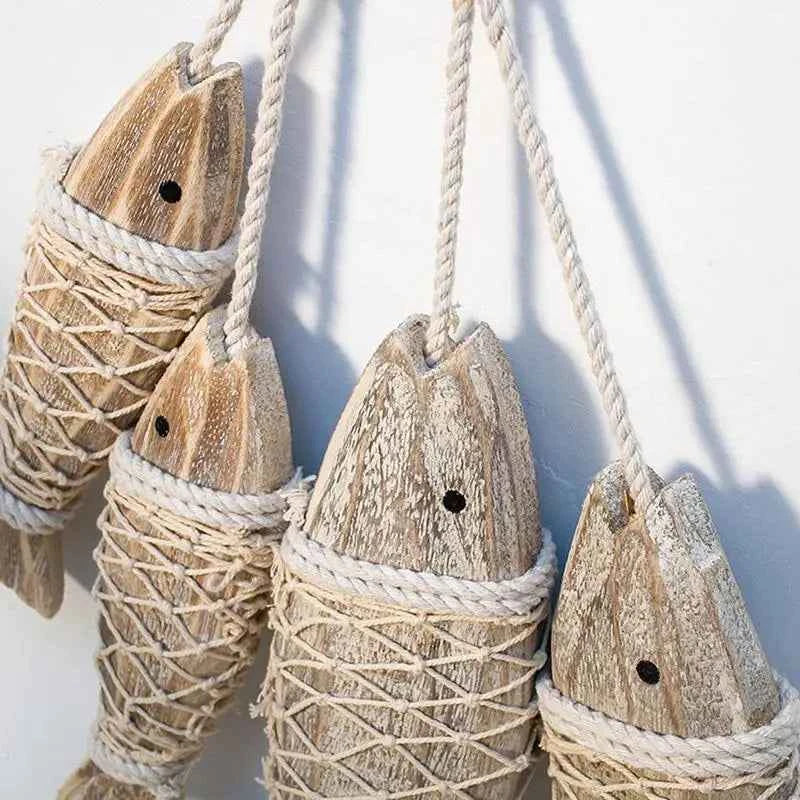 1 Pair Hand Carved Wooden Fish Hanging Marine Coastal Wall Sculptures Wooden Carved Fish Wall Decor Home Room Nautical Decor
