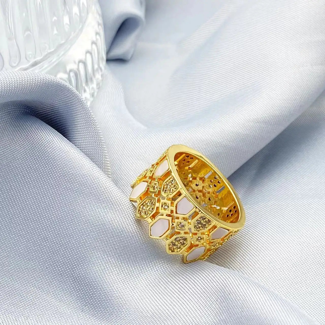 HOT  Jewelry Sets For Woman Wedding Parties Jewellery Necklace Earrings Rings Bracelets For Gift Plating18k With CZ White shell    Home Decor Supply | Online Retail | ShoreShopper.com
