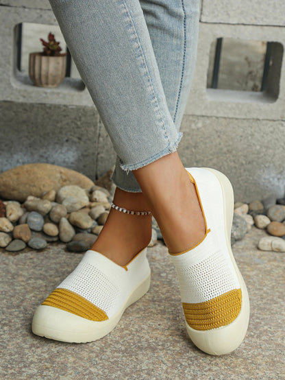Women's shoes Women's Retro Dual-tone Slip-on Shoes Breathable Soft Sole for Comfort Summer Fashion Footwear Versatile Colorways    Your Coastal Marketplace | Shoreshopper.com