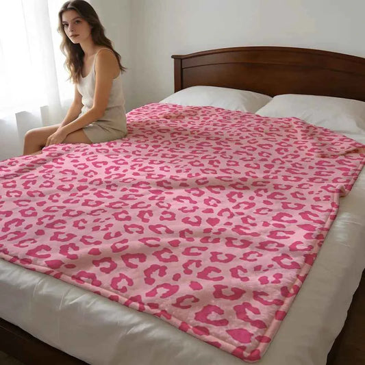 Throw High-Density Short Plush Blanket For Sofa Nap Air-Conditioned Room Soft Skin-Friendly Classic Leopard Print Pink