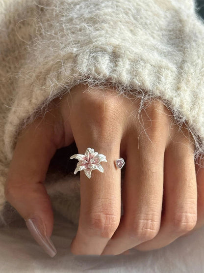 Gorgeous Lily Flower Jewelry Accessories, Fashion Ring for Women, Must-have Accessory for Female Fashionistas    Home Decor Supply | Online Retail | ShoreShopper.com