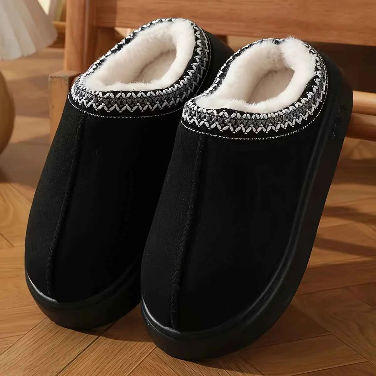 CloudComfort Plush Fleece Lined Slippers - Soft Sole Warm Indoor & Outdoor House Shoes for Men & Women