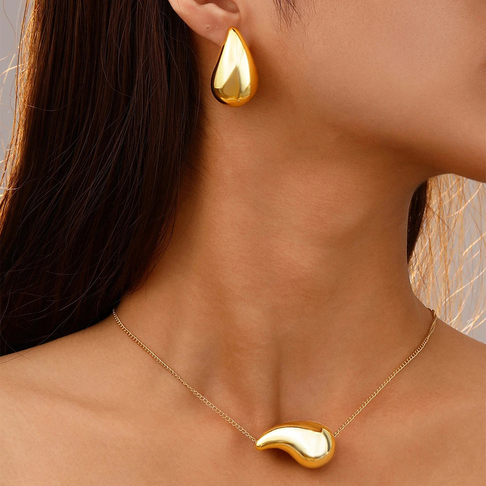 2-Piece Elegant Stylish Gold Drop Jewelry Set With High-End Earrings And Necklace Combination Suitable For Woman Daily Wear    Home Decor Supply | Online Retail | ShoreShopper.com