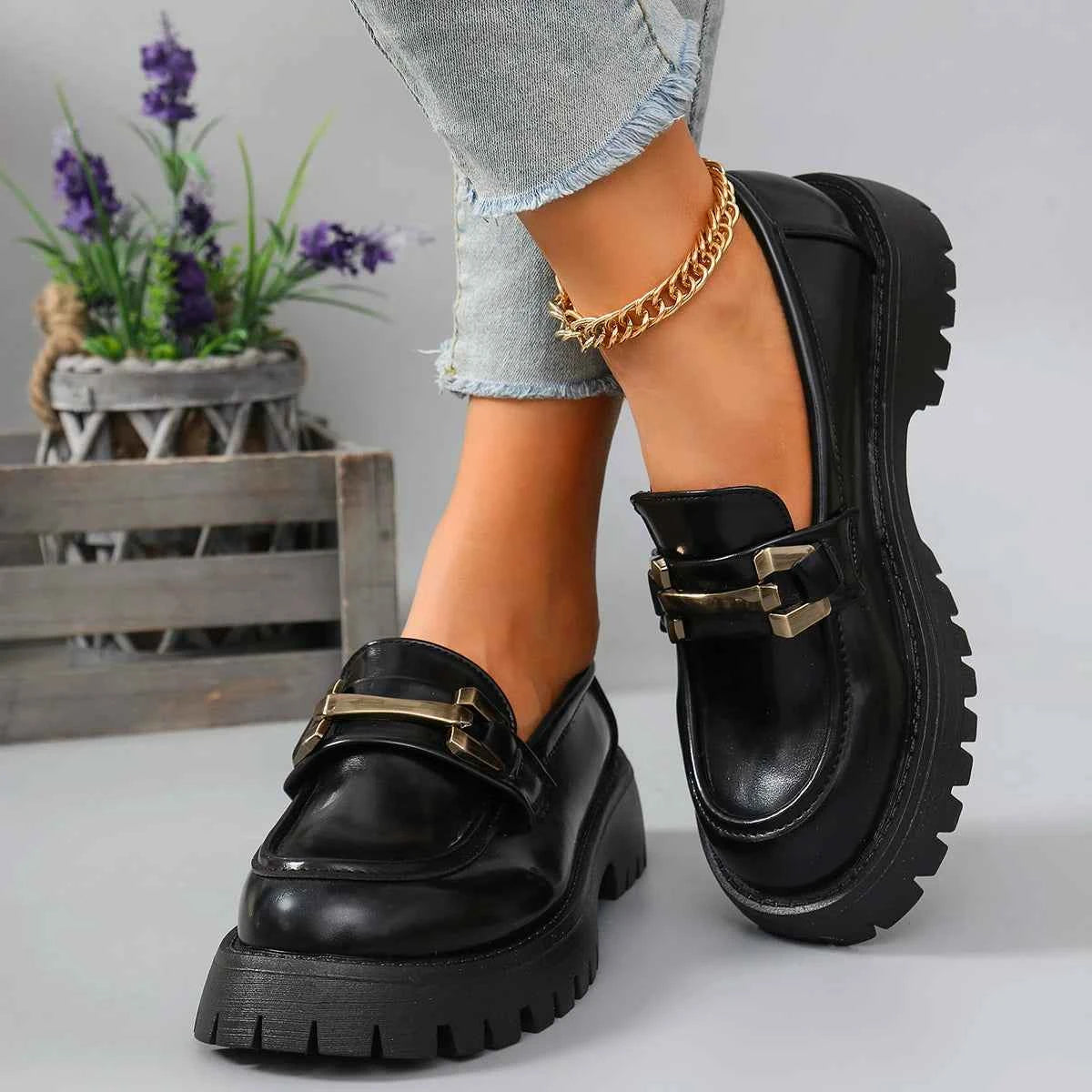 2025 Female Shoes Women Fashion Mary Janes Round Toe Flats Loafers Oxfords Platform Casual Metal Chain Buckle Ladies Heels Black
