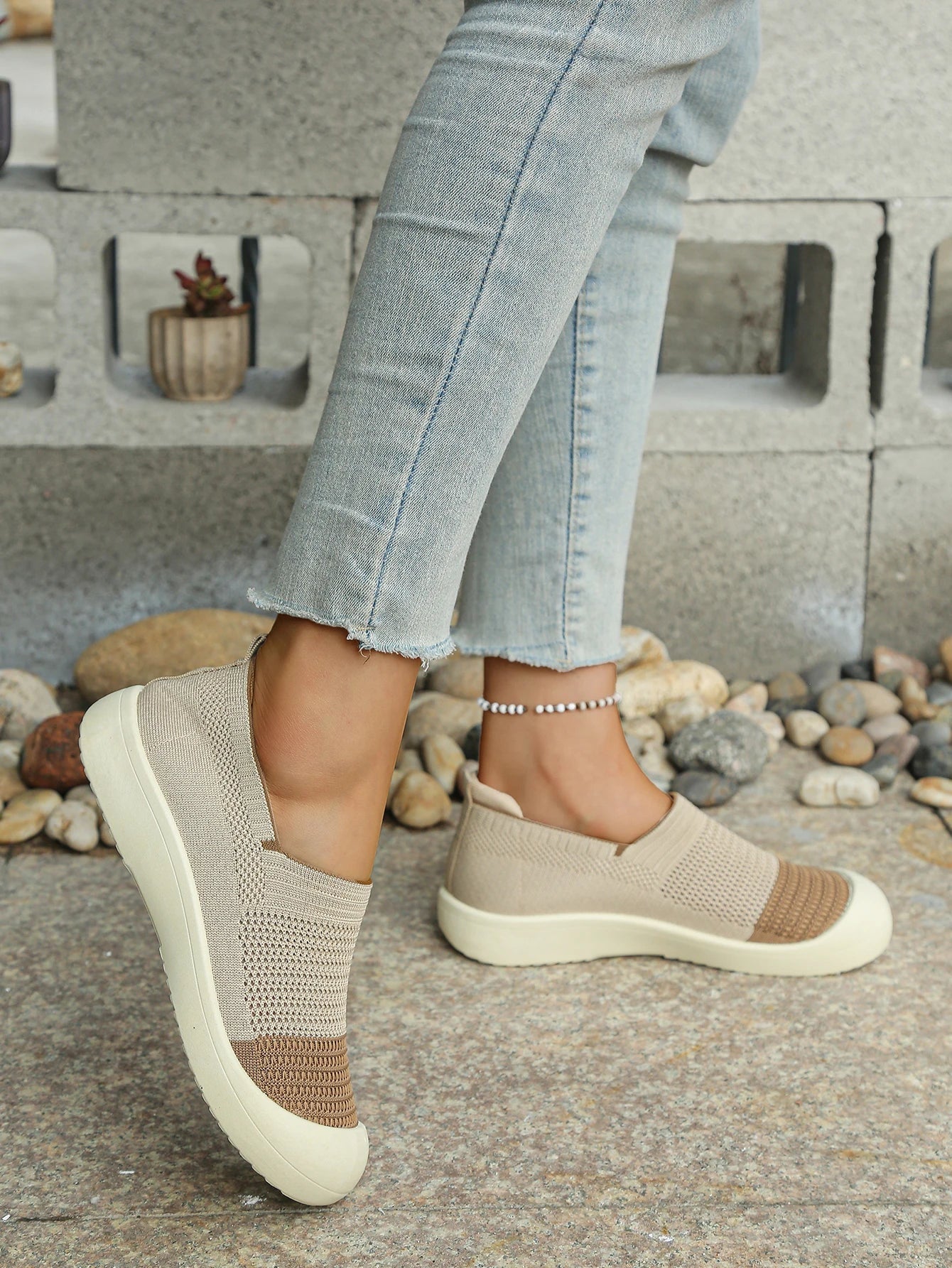 Women's shoes Women's Retro Dual-tone Slip-on Shoes Breathable Soft Sole for Comfort Summer Fashion Footwear Versatile Colorways    Your Coastal Marketplace | Shoreshopper.com