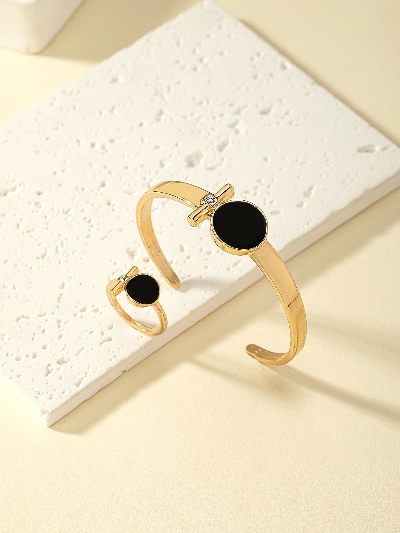 Fashionable, Personalized, Exquisite and Luxurious Bracelet and Ring Set    Home Decor Supply | Online Retail | ShoreShopper.com