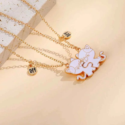 2Pcs/Set BFF Charm Cats Hug Design Best Friends Magnetic Necklace Girls Friendship Jewelry Gift