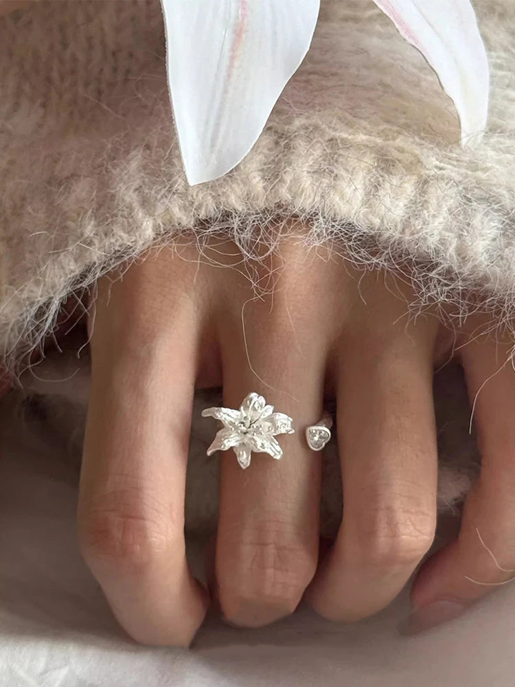 Gorgeous Lily Flower Jewelry Accessories, Fashion Ring for Women, Must-have Accessory for Female Fashionistas    Home Decor Supply | Online Retail | ShoreShopper.com