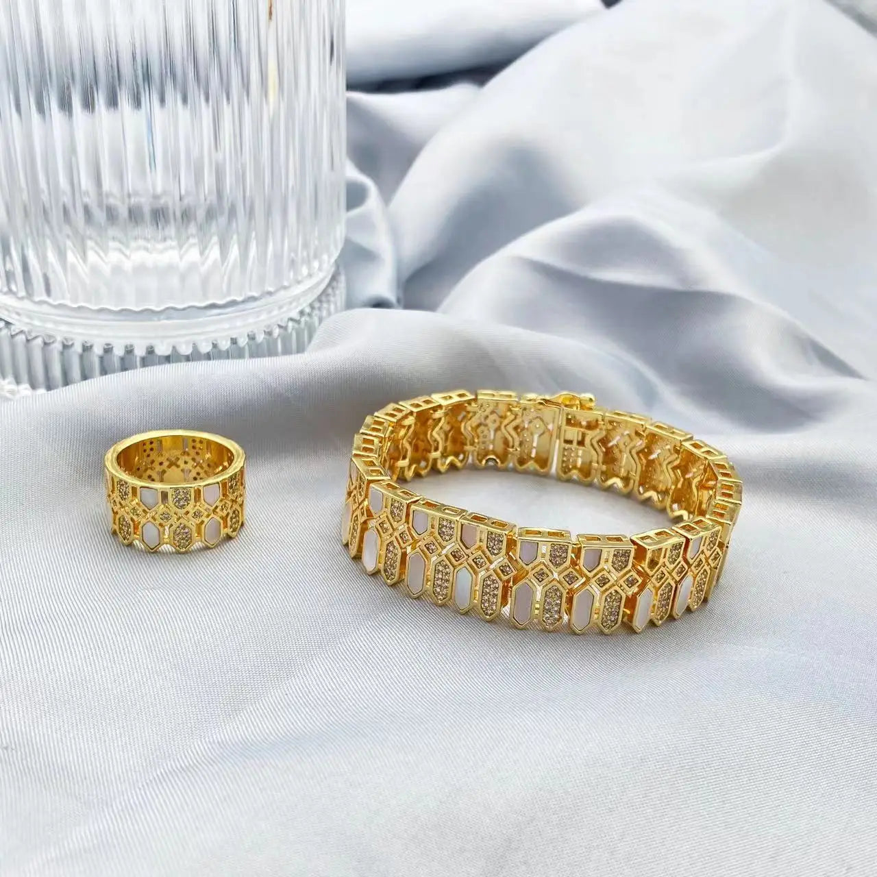 HOT  Jewelry Sets For Woman Wedding Parties Jewellery Necklace Earrings Rings Bracelets For Gift Plating18k With CZ White shell    Home Decor Supply | Online Retail | ShoreShopper.com