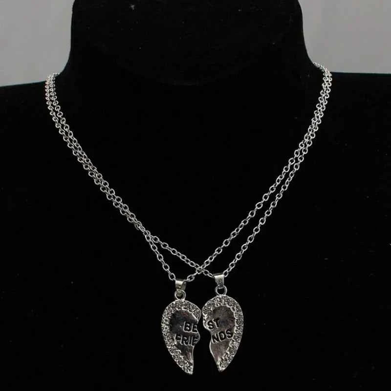 Gooden Friends Love English Pendant Pendant Necklace Fashion Two Rhinestones Alloy Flap Best Friends Necklace New Product Launch