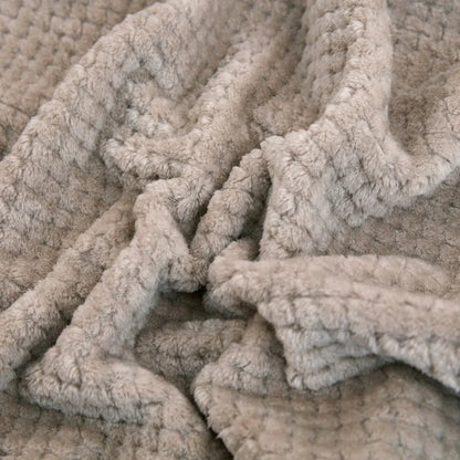 Fluffy Coral Velvet Blanket Flannel Plush Comfortable Thickened and Warm Soft Sofa Throw Blanket for Air-Conditioned Room Luxury    Your Coastal Marketplace | Shoreshopper.com