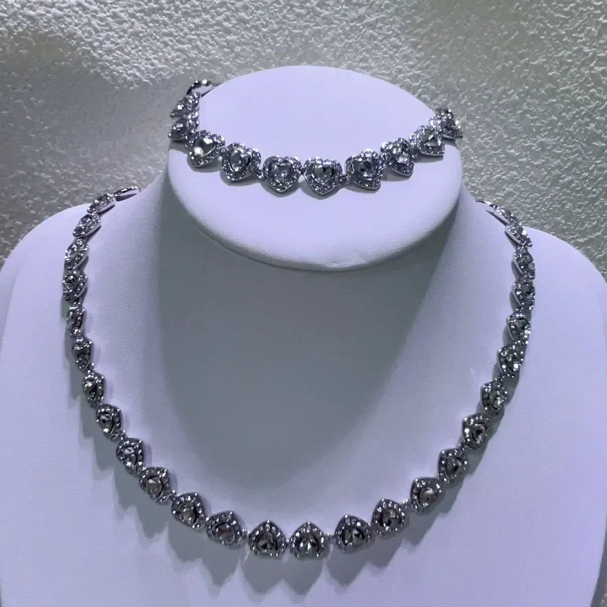 Love Jewelry 2025 New Sales Trends Pearl Necklace Bracelet Earrings Exquisite Charm Gifts for Women's Wedding Gifts Wholesale    Home Decor Supply | Online Retail | ShoreShopper.com