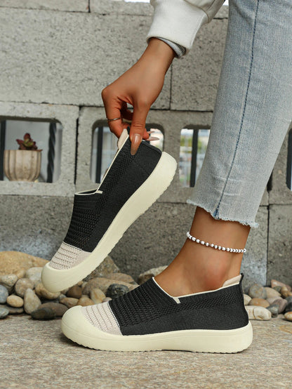 Women's shoes Women's Retro Dual-tone Slip-on Shoes Breathable Soft Sole for Comfort Summer Fashion Footwear Versatile Colorways    Your Coastal Marketplace | Shoreshopper.com