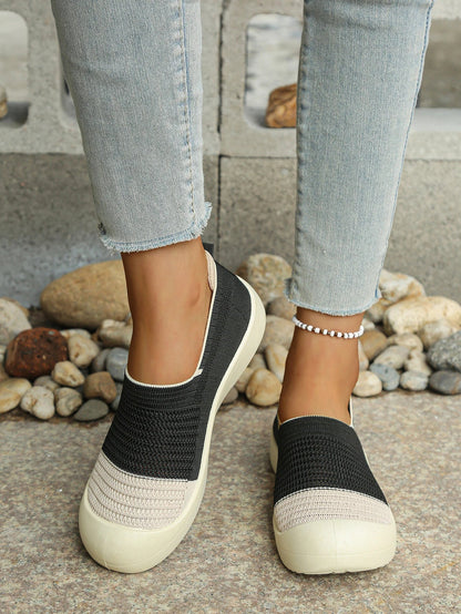 Women's shoes Women's Retro Dual-tone Slip-on Shoes Breathable Soft Sole for Comfort Summer Fashion Footwear Versatile Colorways    Your Coastal Marketplace | Shoreshopper.com