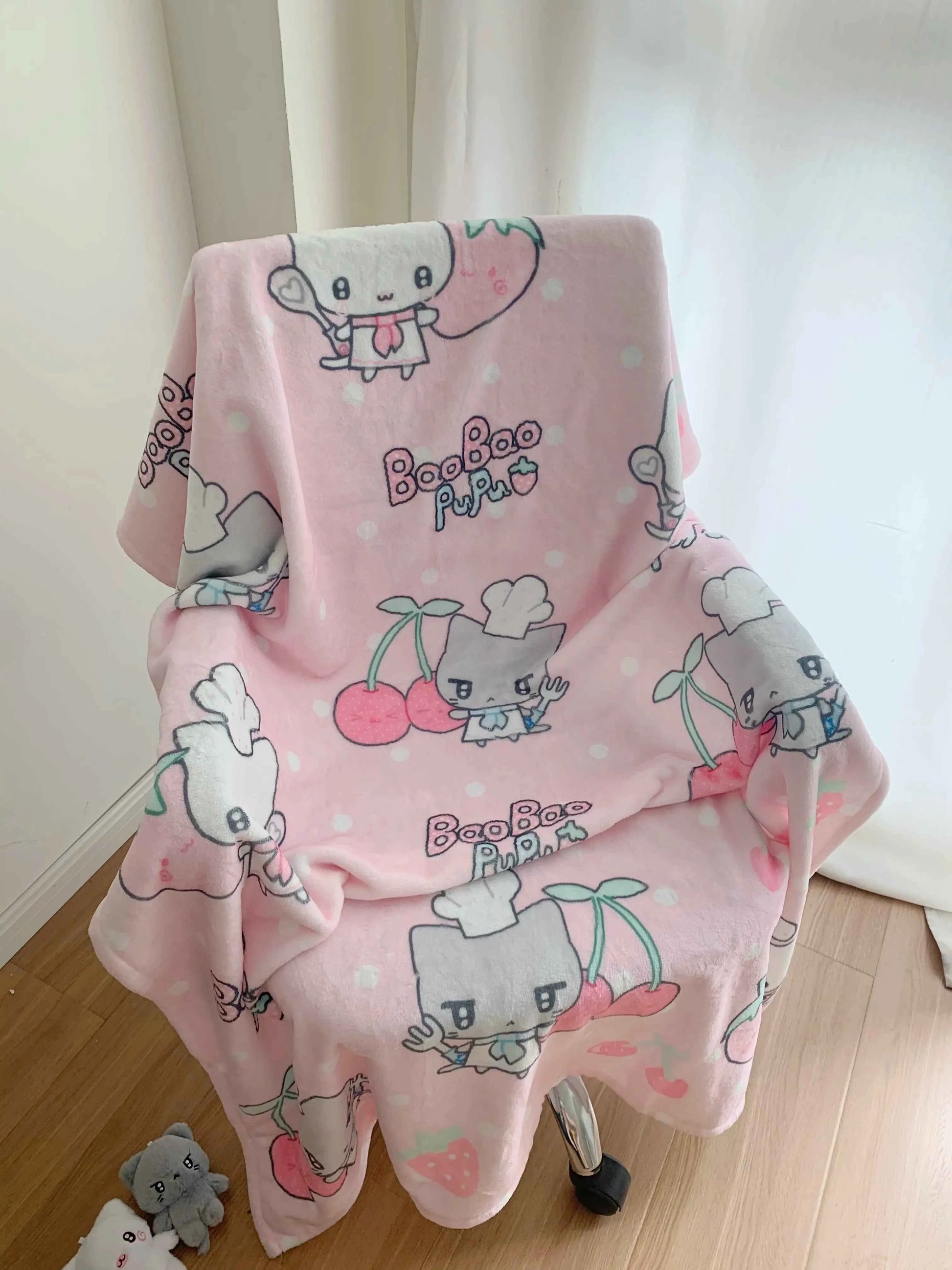 Cute pink blanket Plush Blanket Soft Flannel All-Season Couch for Home Office Iconic Character Art Warm Stylish for Living Room