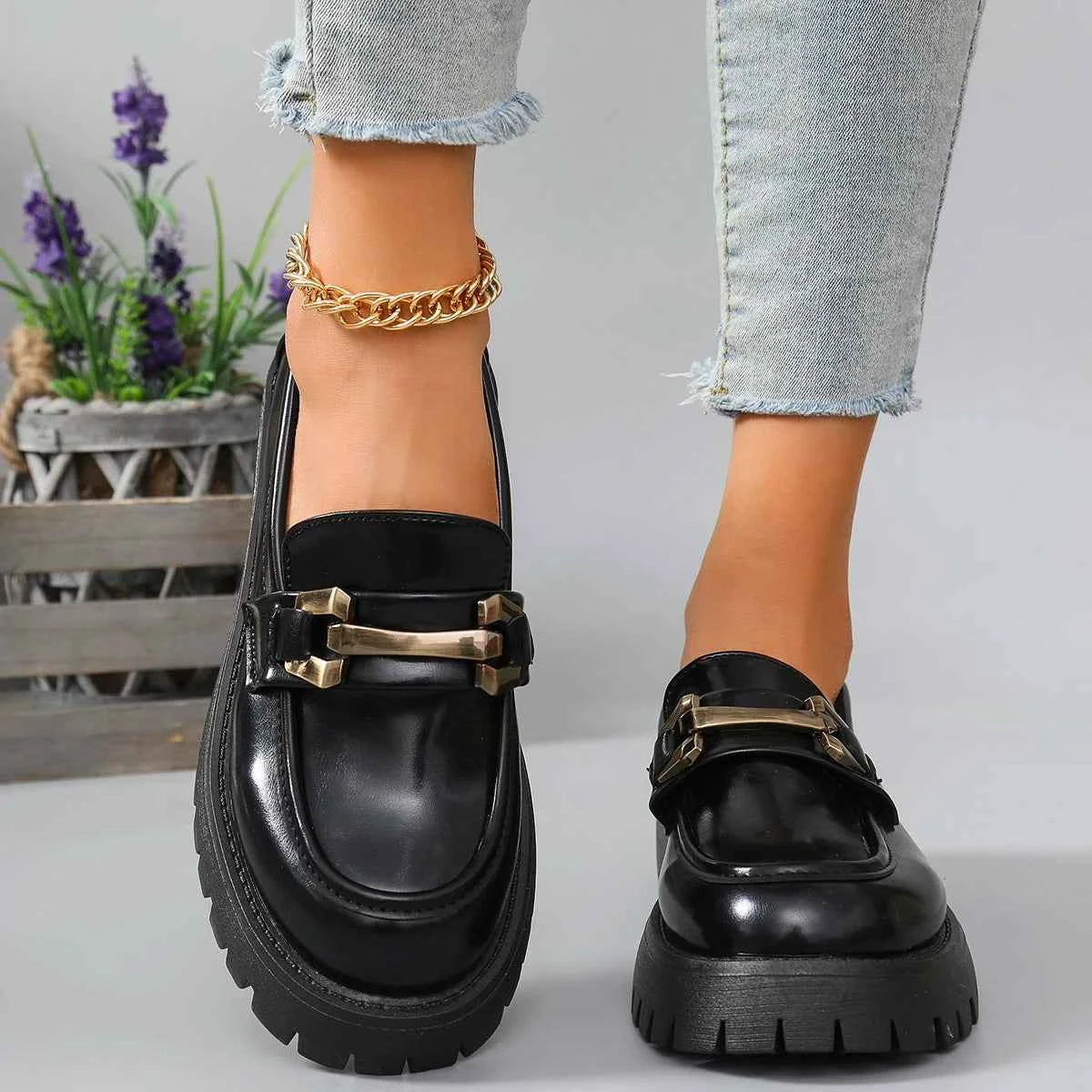 2025 Female Shoes Women Fashion Mary Janes Round Toe Flats Loafers Oxfords Platform Casual Metal Chain Buckle Ladies Heels Black