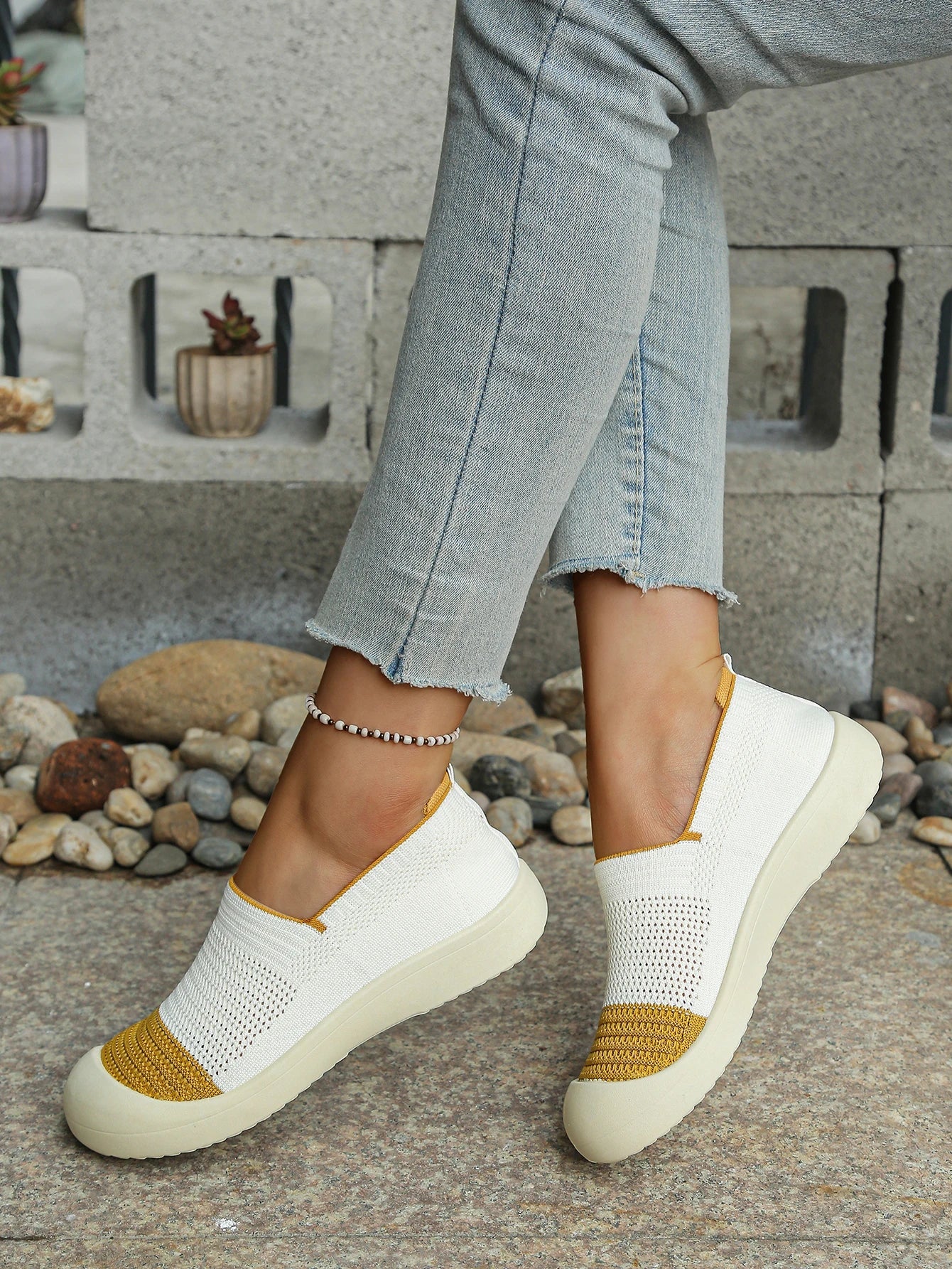 Women's shoes Women's Retro Dual-tone Slip-on Shoes Breathable Soft Sole for Comfort Summer Fashion Footwear Versatile Colorways    Your Coastal Marketplace | Shoreshopper.com