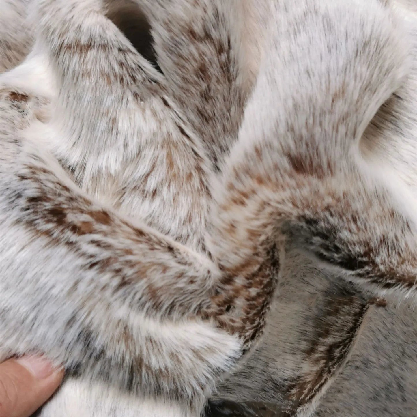 Faux wool blanket thickened double layer faux fur long hair warm lining plush PV fleece blanket    Your Coastal Marketplace | Shoreshopper.com