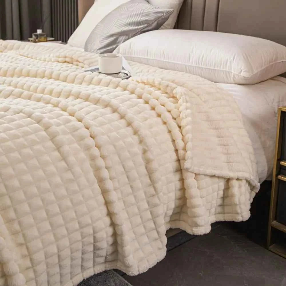Durable Solid Color Flannel Blanket Thickened Comfortable Sofa Plush Blanket Soft Warm Office Nap Blanket Unisex
